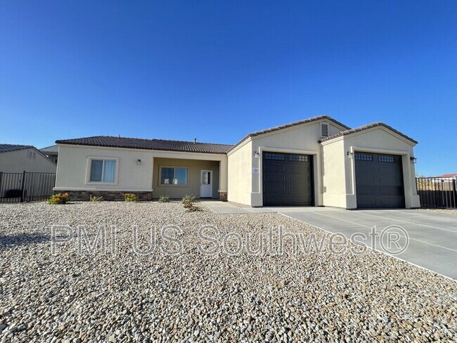 Building Photo - 2265 E Robby