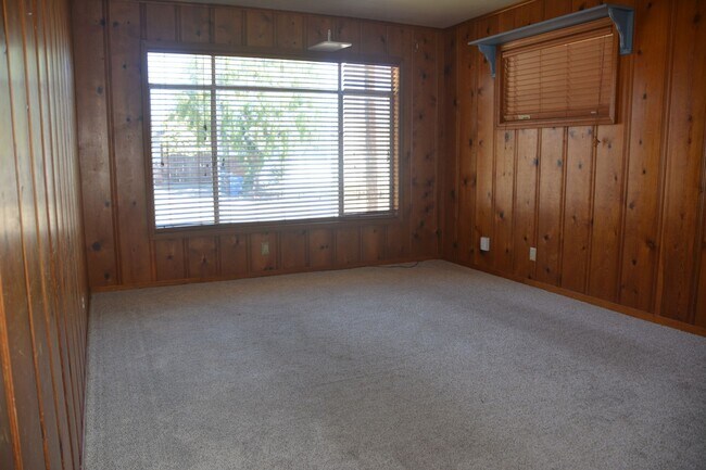 Building Photo - 3809 Lassen Dr