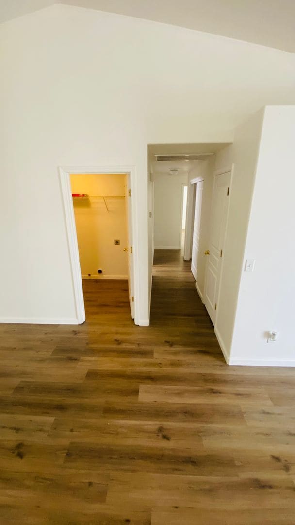 Building Photo - Gorgeous Remodeled Spacious 4 bedroom