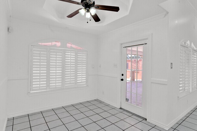 Building Photo - 3 Bed 3 Bath Home in the Laredo's Northside Primavera Subdivision! Available Now!