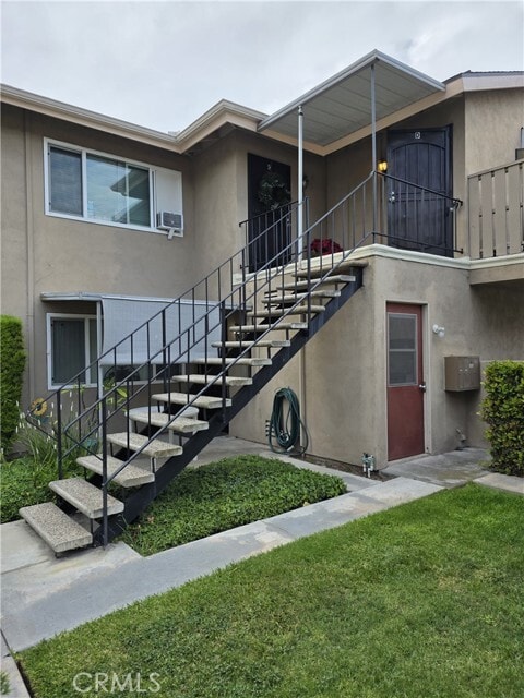Primary Photo - 406 W Stevens Ave