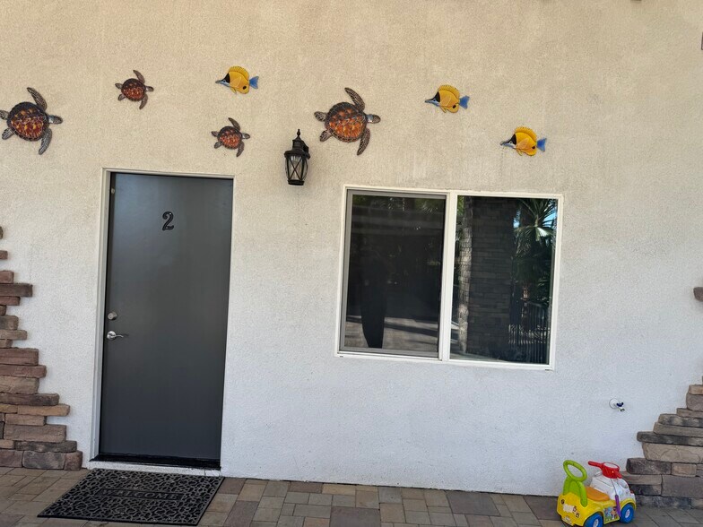 Building Photo - 38580 Rancho Los Cerritos Dr