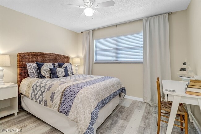 Building Photo - 190 Turtle Lake Ct