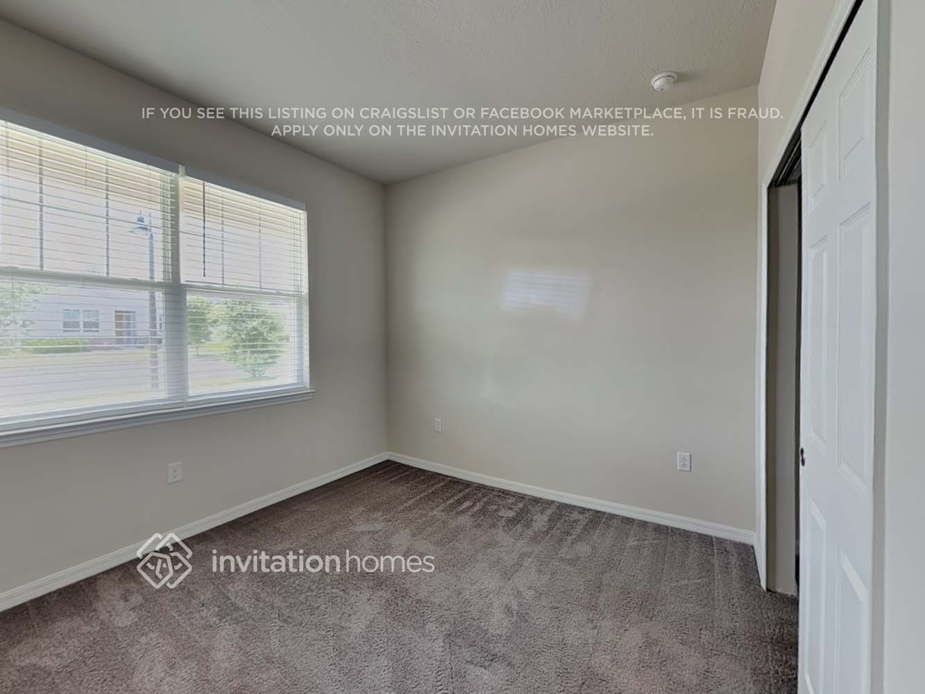 Building Photo - 1487 Grassland Ave