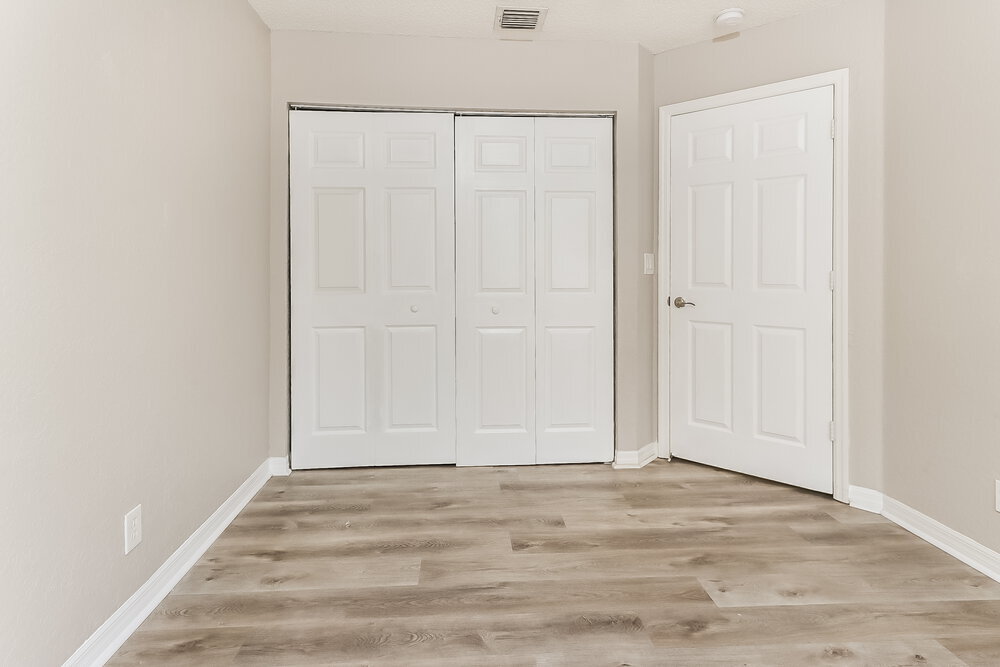 Building Photo - 4124 Pine Hollow Cir