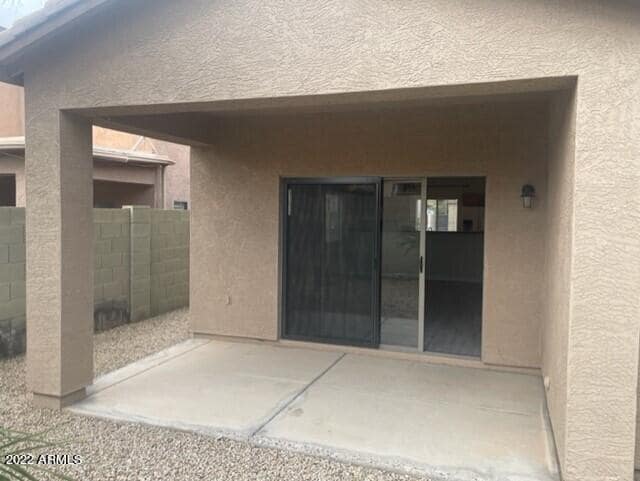 Building Photo - 553 E San Carlos Way