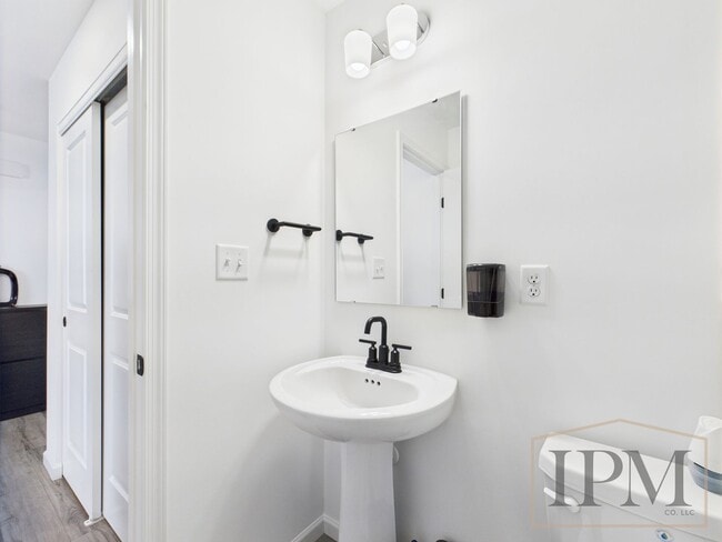 Building Photo - Coming Soon - Stunning 4 Bedroom, 2.5 Bath...
