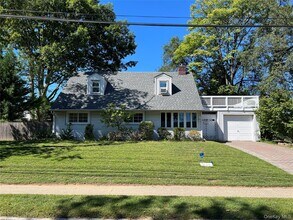 Building Photo - 49 Radcliff Ave
