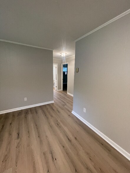 Building Photo - 430 Co Rd 890