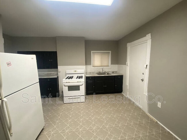 Building Photo - 6163 Gambleton Pl