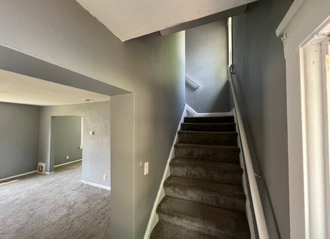 Building Photo - 810 Alliance Ave