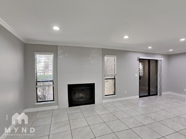 Building Photo - 4744 O'Bannon Dr