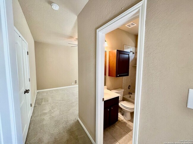 Building Photo - 3155 Sunset Cove