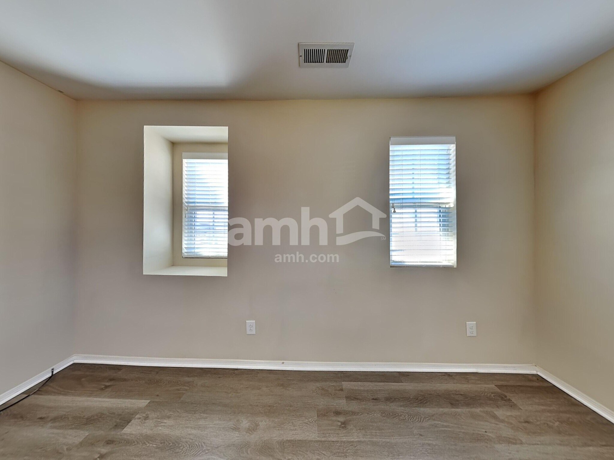 Building Photo - 96 Yarmouth Dr