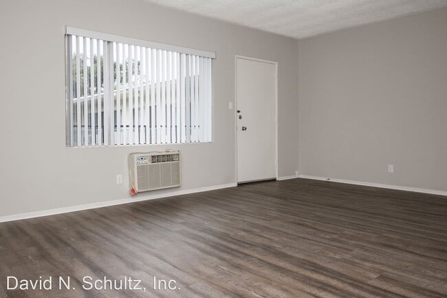 Building Photo - 833 W Foothill Blvd