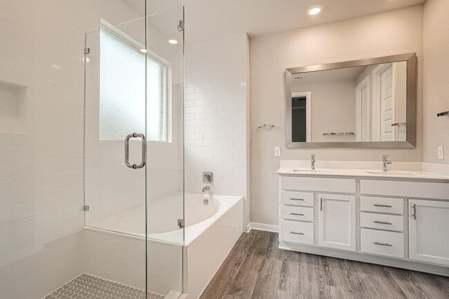 Building Photo - 2032 Wilsons Warbler Dr