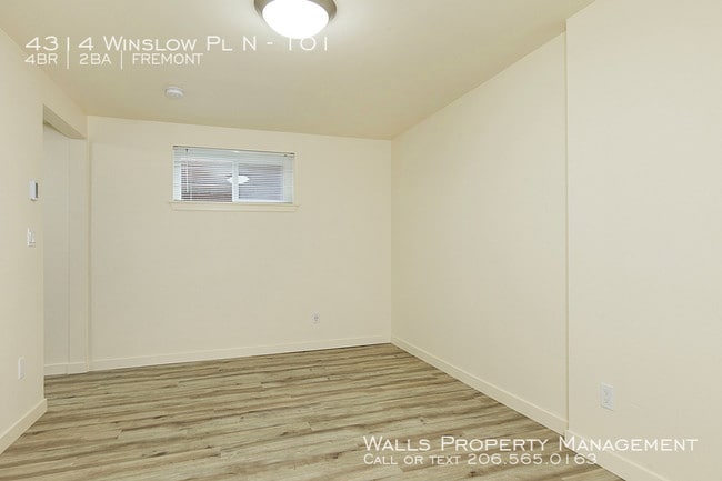 Building Photo - Winslow Apartments- 101