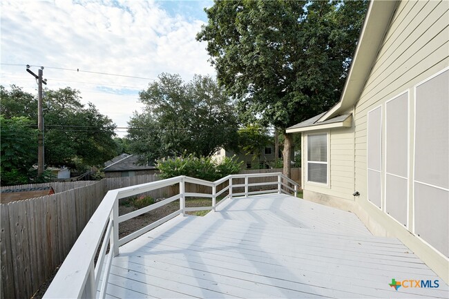 Building Photo - 1180 Berry Creek Dr