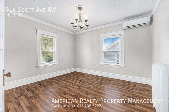 Building Photo - 314 Scott Ave NW