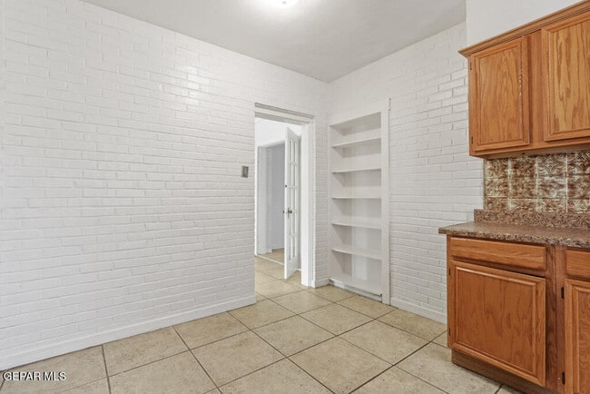 Building Photo - 3410 N Stanton St