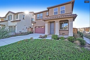 Building Photo - 4209 Perennial Pl