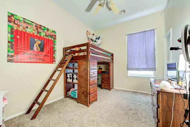 Building Photo - 3804 Lorings Rd