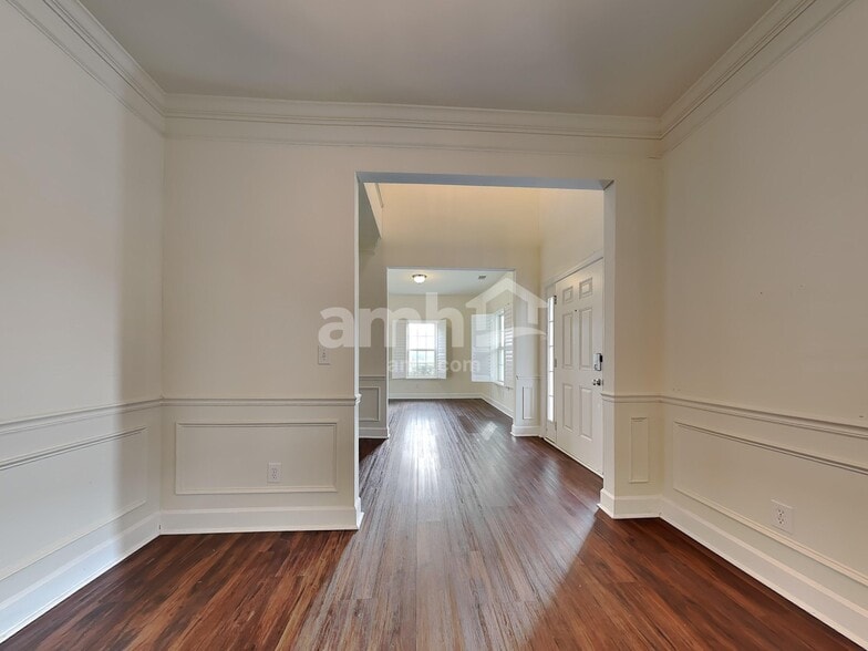 Building Photo - 2 Stone Gate Ct