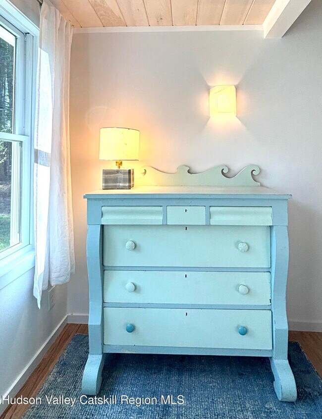 Building Photo - 299 Wittenberg Rd