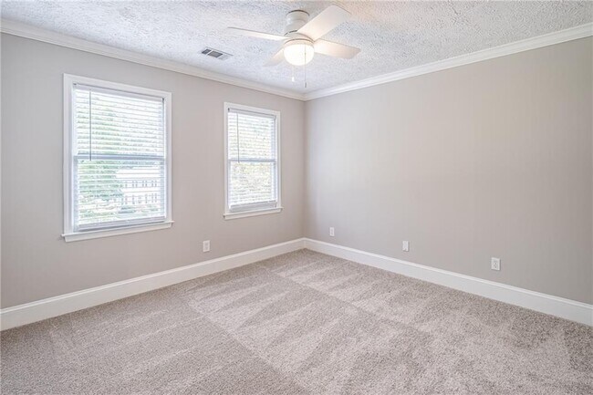 Building Photo - 1022 Knotts Pointe Dr