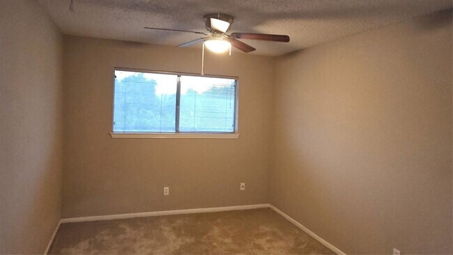 Building Photo - Duncaster Drive, Missouri City, TX 77459 - 3 BR 2.5 BA single-family home