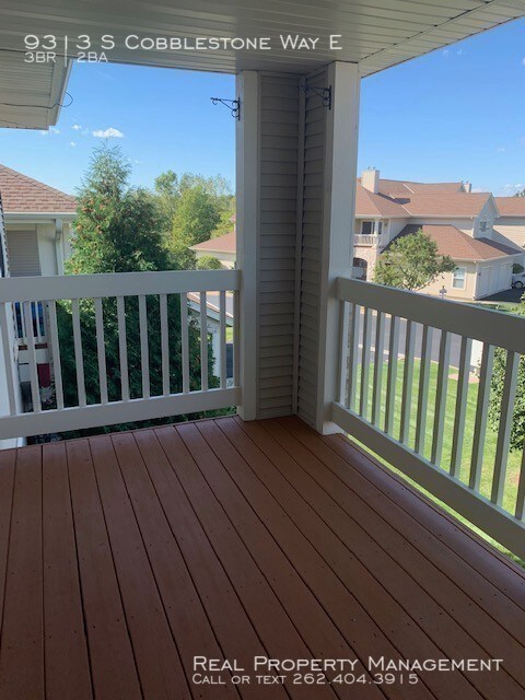 Building Photo - 3 Bedroom Condo in Franklin! Available Now!