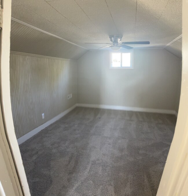 Building Photo - 213 Fite Ave E
