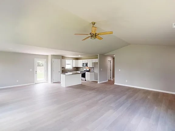 Building Photo - 301 Grand Oaks Dr