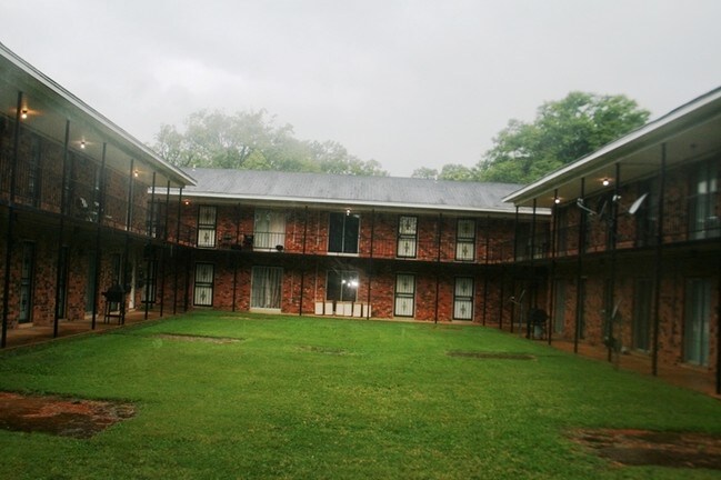 Building Photo - Merriwether