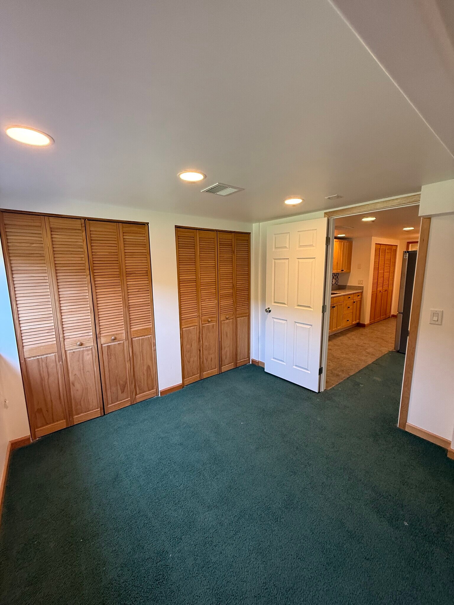 Bedroom - 306 S 193rd St