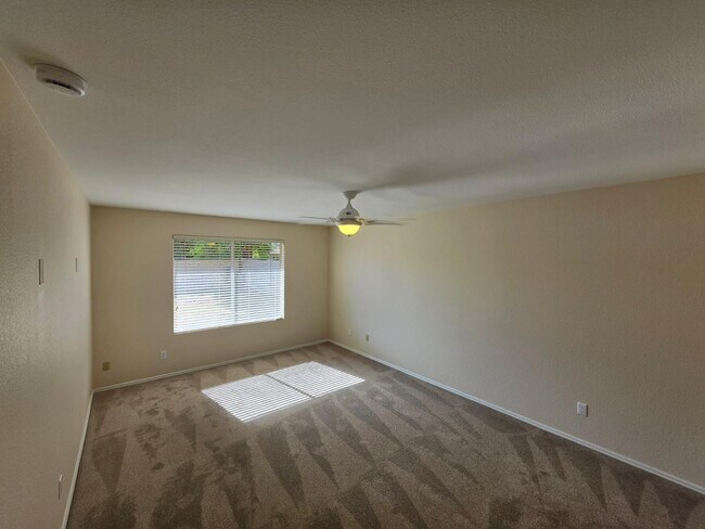 Building Photo - 11158 N 107th Way