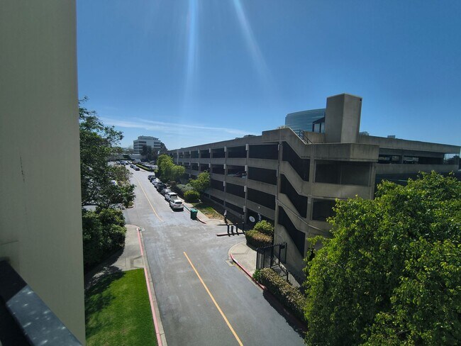 Building Photo - Newly Renovated Spacious 1BD/1 BA Property Available for Rent!!!