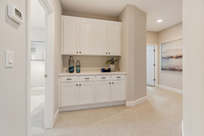 Building Photo - 7473 Hoylake Ct