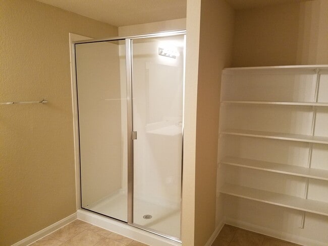 Building Photo - Amazing 4 bed, 2 bath Dell Valley - Tiermo Home for lease!