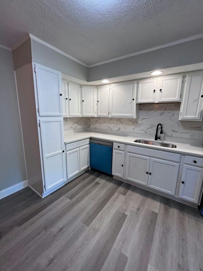 Building Photo - 229 Watson Dr