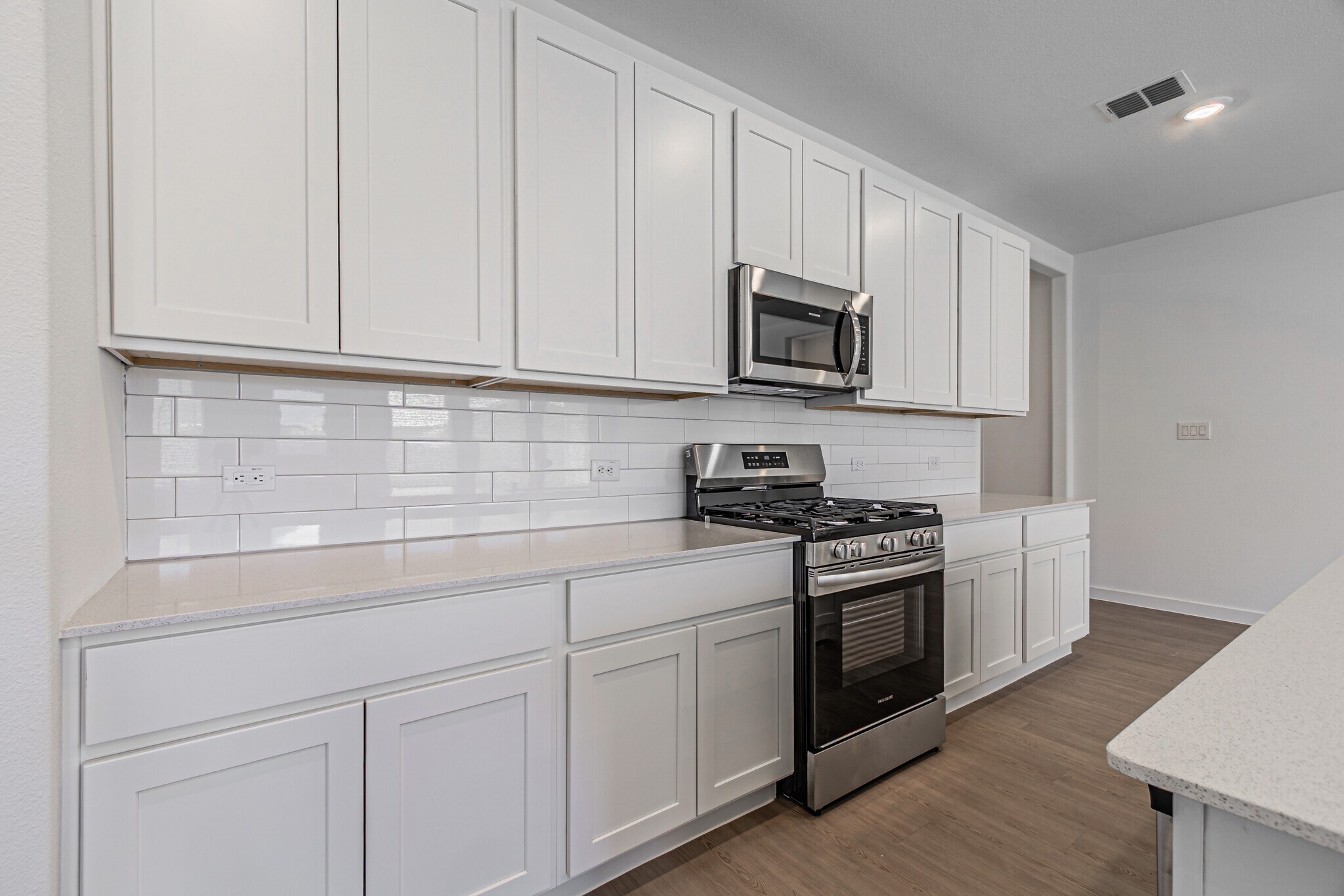 Building Photo - 10005 Warlander Dr