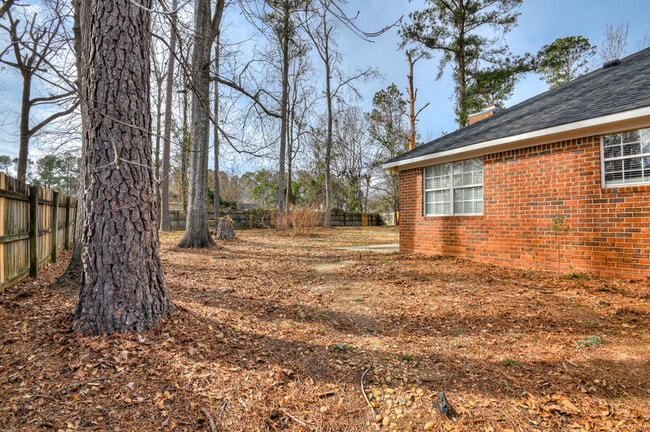 Building Photo - 3882 Villa Ln