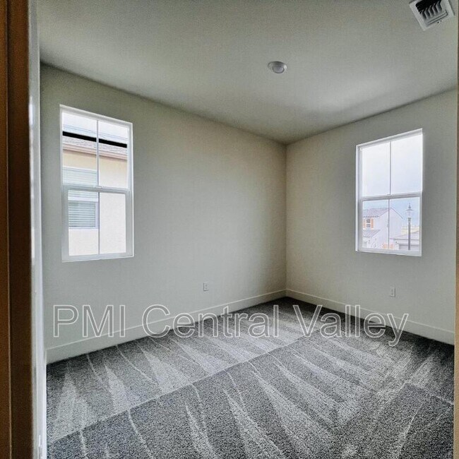 Building Photo - 3275 Hayduke St