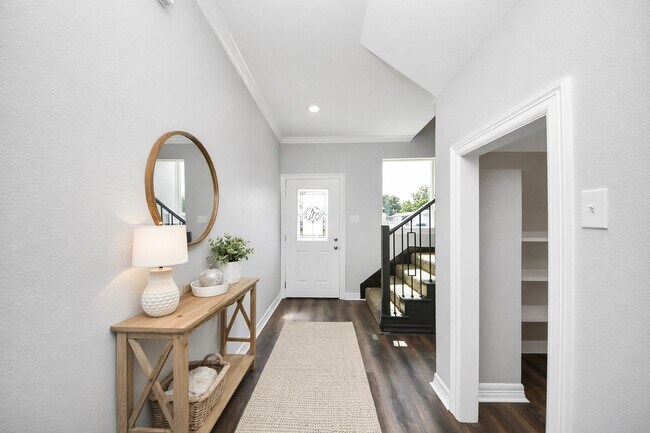 Building Photo - 414 N 4th St