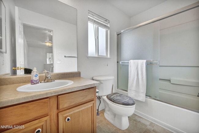 Building Photo - 17795 Oakview Ct