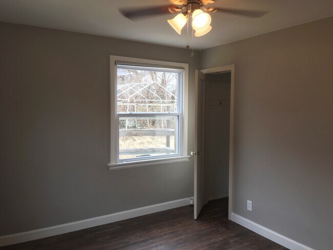 Building Photo - 1223 Louisville Ave