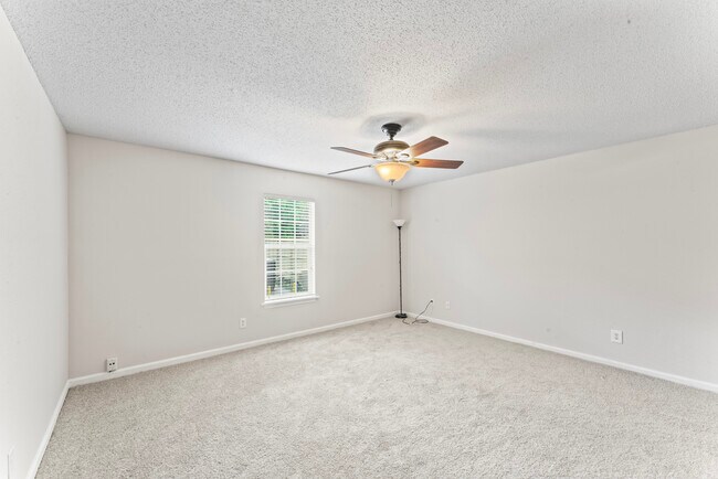 Building Photo - 505 Patton Chapel Way