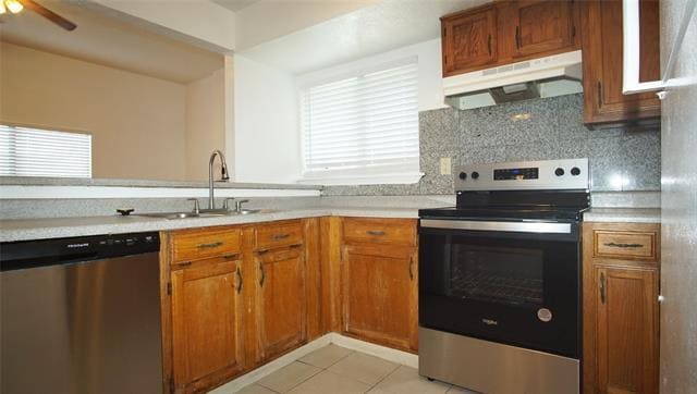 Building Photo - 2428 Sunflower Dr