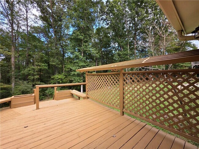 Building Photo - 570 Remington Ln