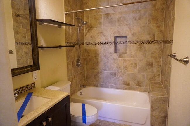 Building Photo - Charming Alta Vista Bungalow with Original...